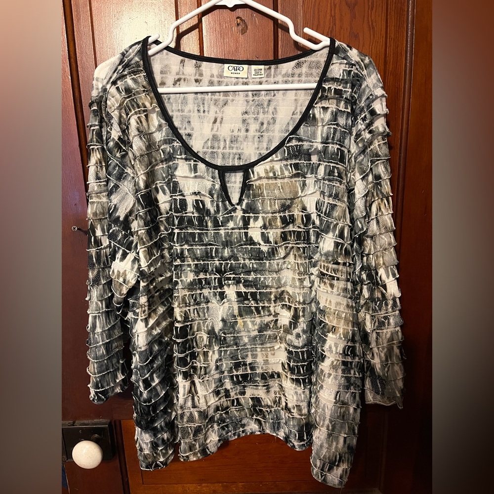 Cato size 22-24W blouse
